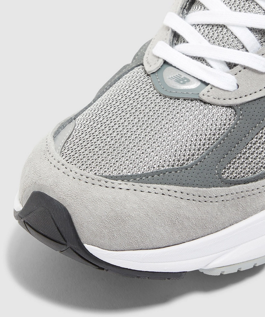 New Balance MIUS 990v6 sneaker